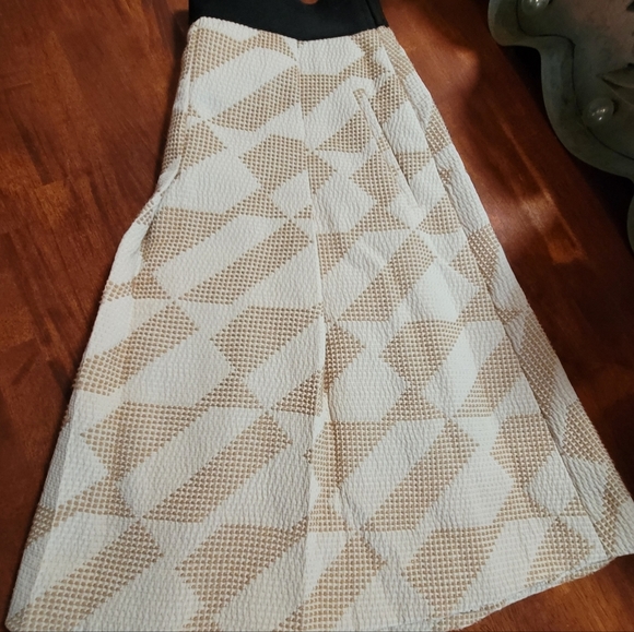 Nic + Zoe Pleated Skirt Sz. 4 Pre-owned - Picture 4 of 5